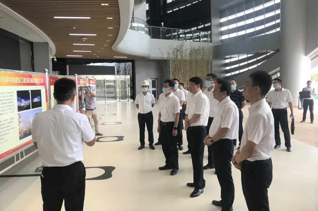 南昌市委副书记、市长万广明一行赴南昌市民中心项目调研1.png 南昌市委副书记、市长万广明一行赴南昌市民中心项目调研1.png